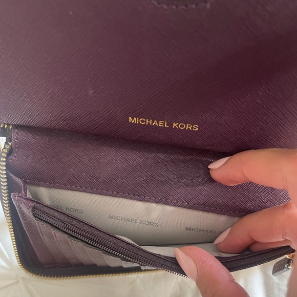 Brand NWT Michael Kors Wallet - Picture 4 of 8